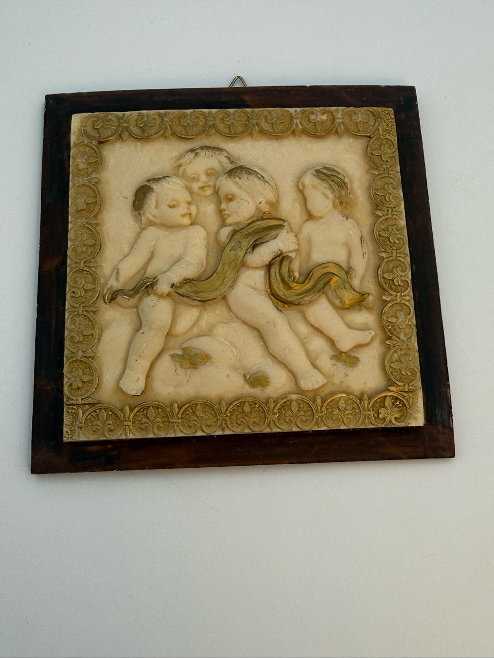 Vintage Resin Cherub Wall Plaque Cosenza Italy  5”